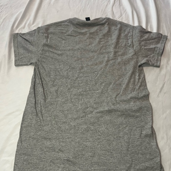Gildan Gray Raccoon Graphic Tee - Picture 5 of 7